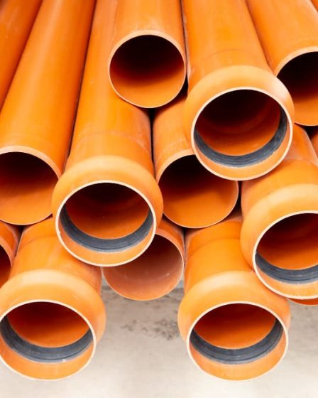 Fábrica de tubos PVC para água e aplicações técnicas
